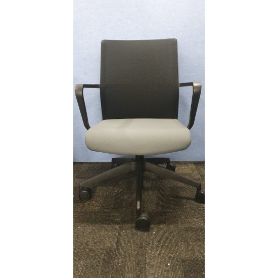 Circo Meeting Office Chair by Senator