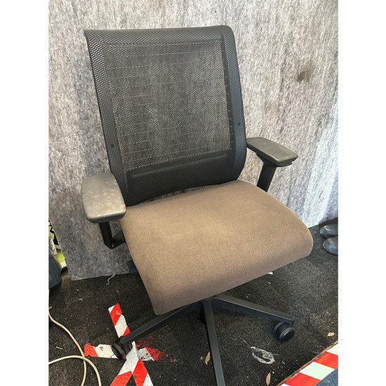 Think Ergonomic chair by Steelcase