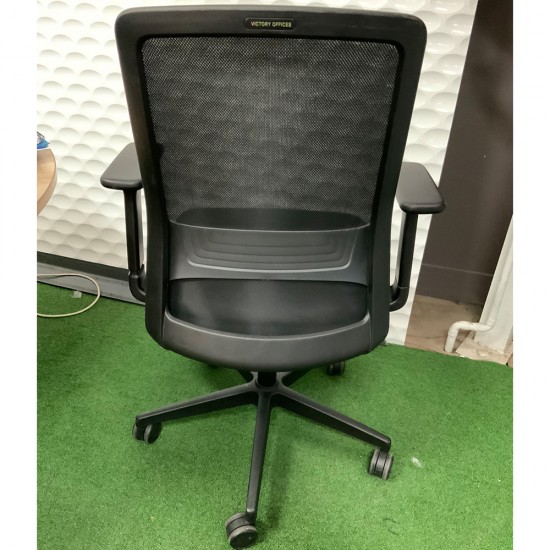 Victory Office Mesh Back Office Chair In Good Condition