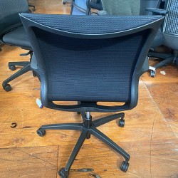 Waves Black Office Chair 