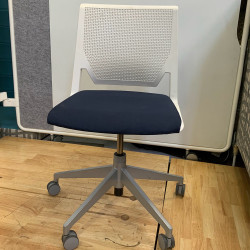  Haworth Very office chair