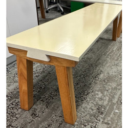 Nomi Dove Table