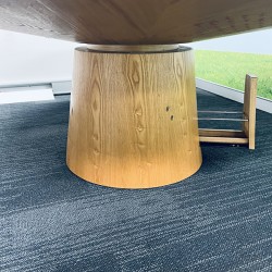 Round Lounge table