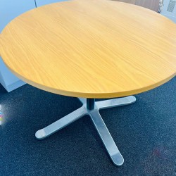 Round Meeting Table