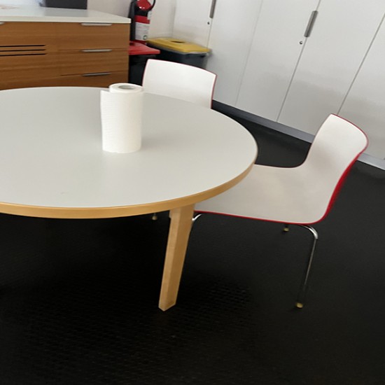 Round Lounge table