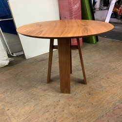 Round Lounge table