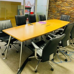 Boardroom & Meeting Tables