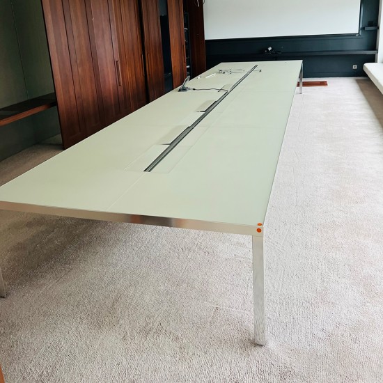 7.2 Long Meeting Table In Good Condition 