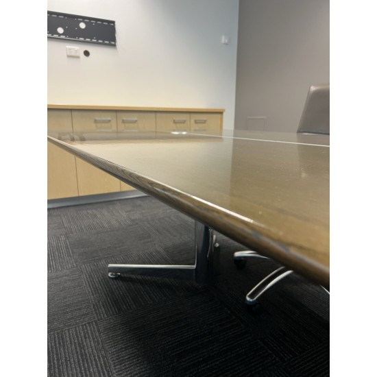 Boardroom Table In Good Condition 