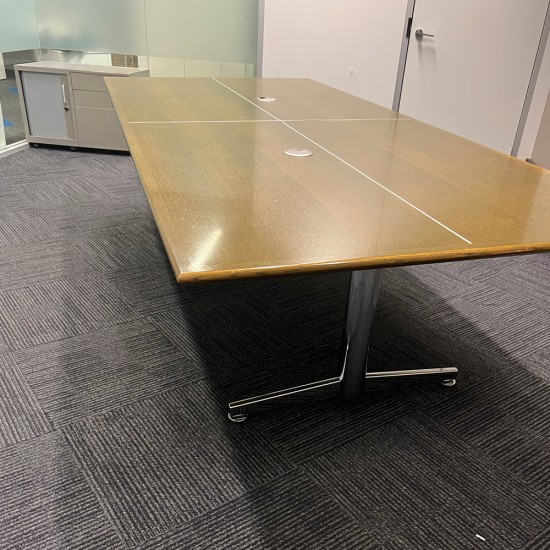 Boardroom Table In Good Condition 