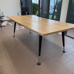 Premium boardroom office table