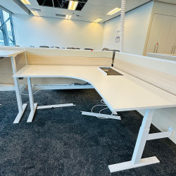 Height Adjustable Corner Desk in Good Condition