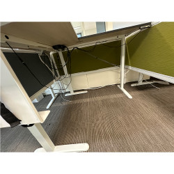 Height Adjustable Corner Desk in Good Condition